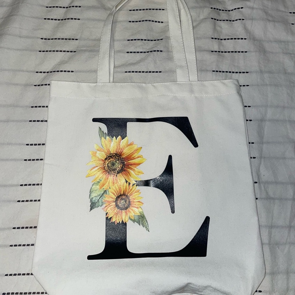 E initial bag with sunflower